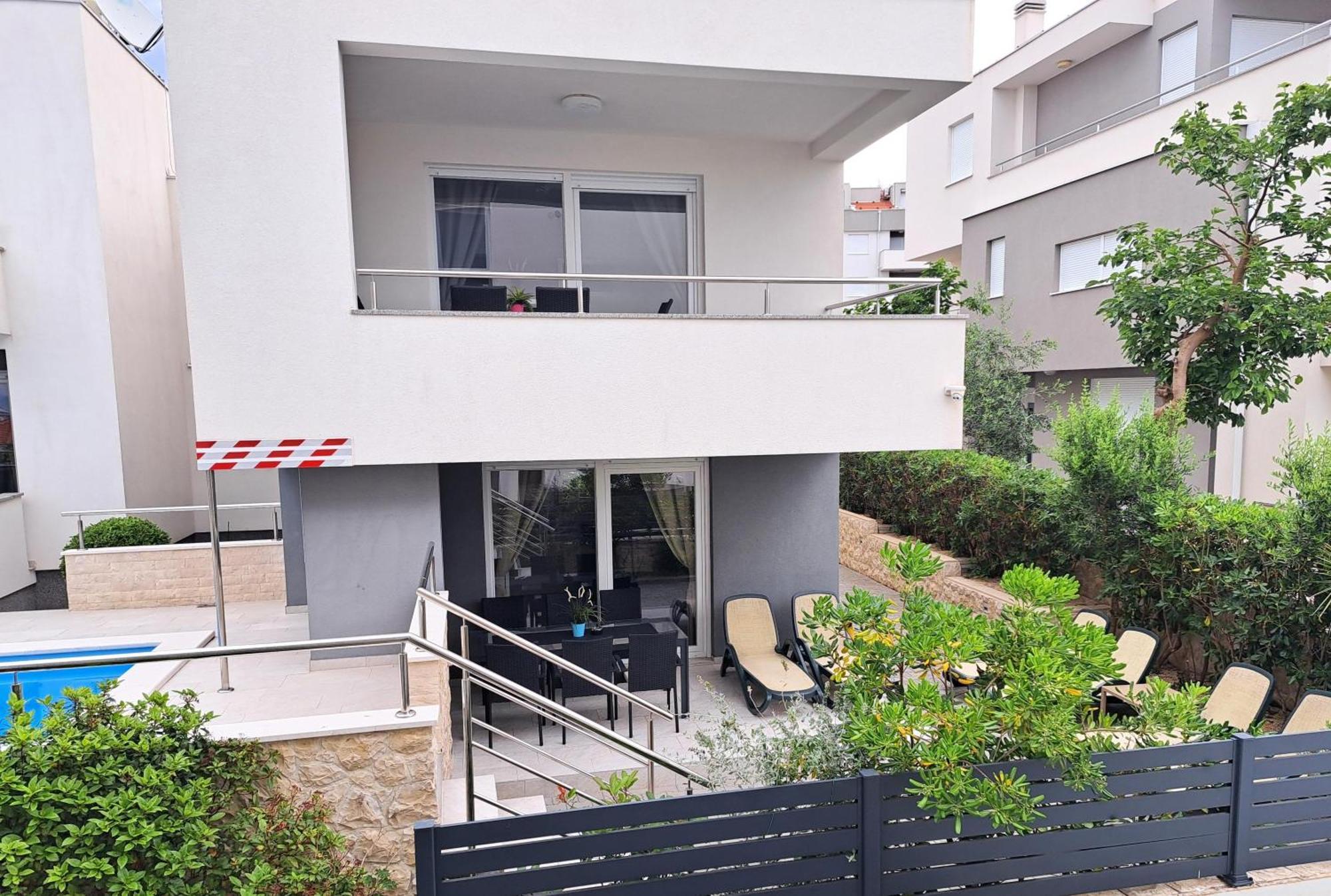 Villa Lumada Pool Apartments Novalja Bagian luar foto