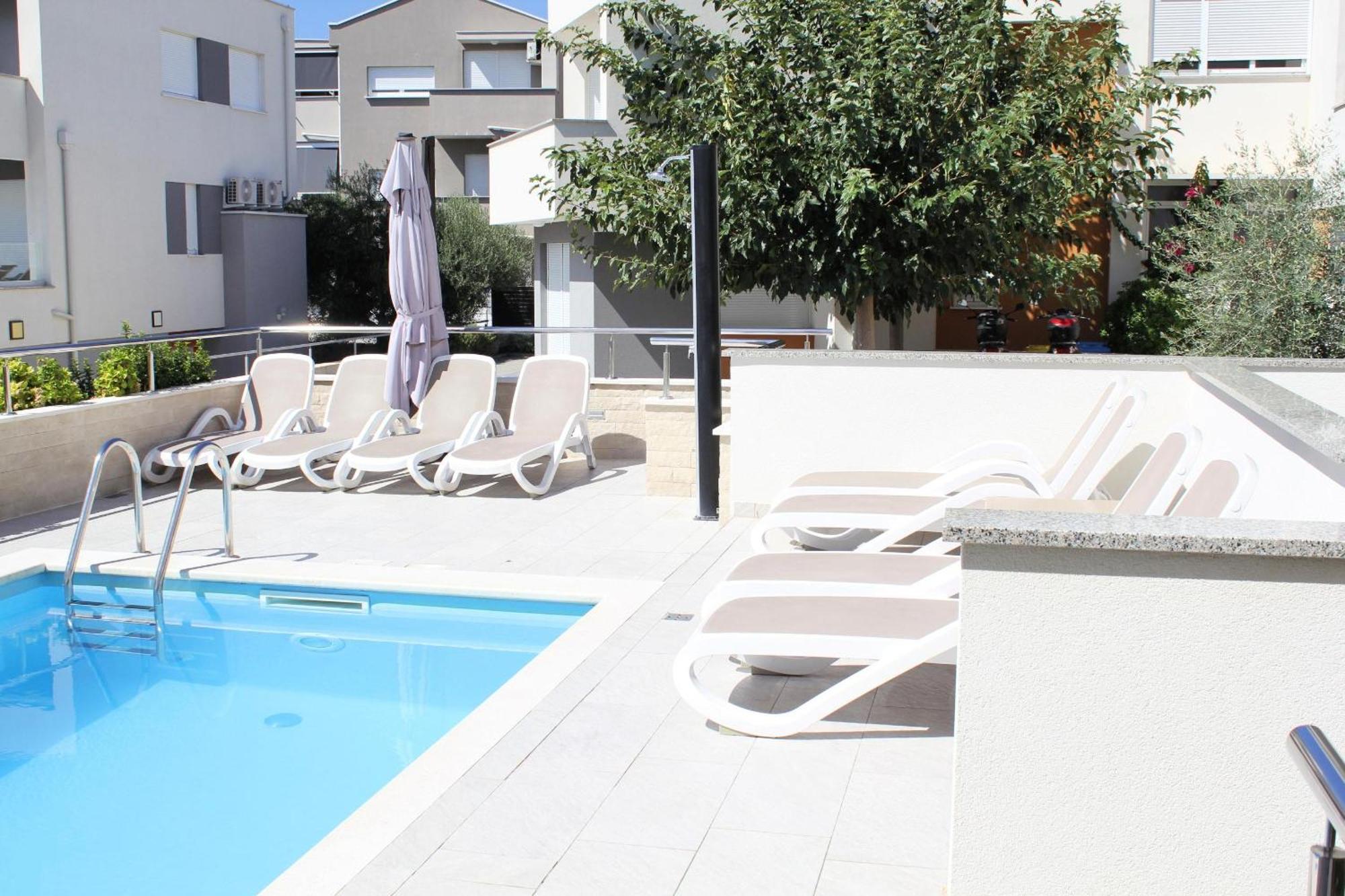 Villa Lumada Pool Apartments Novalja Bagian luar foto