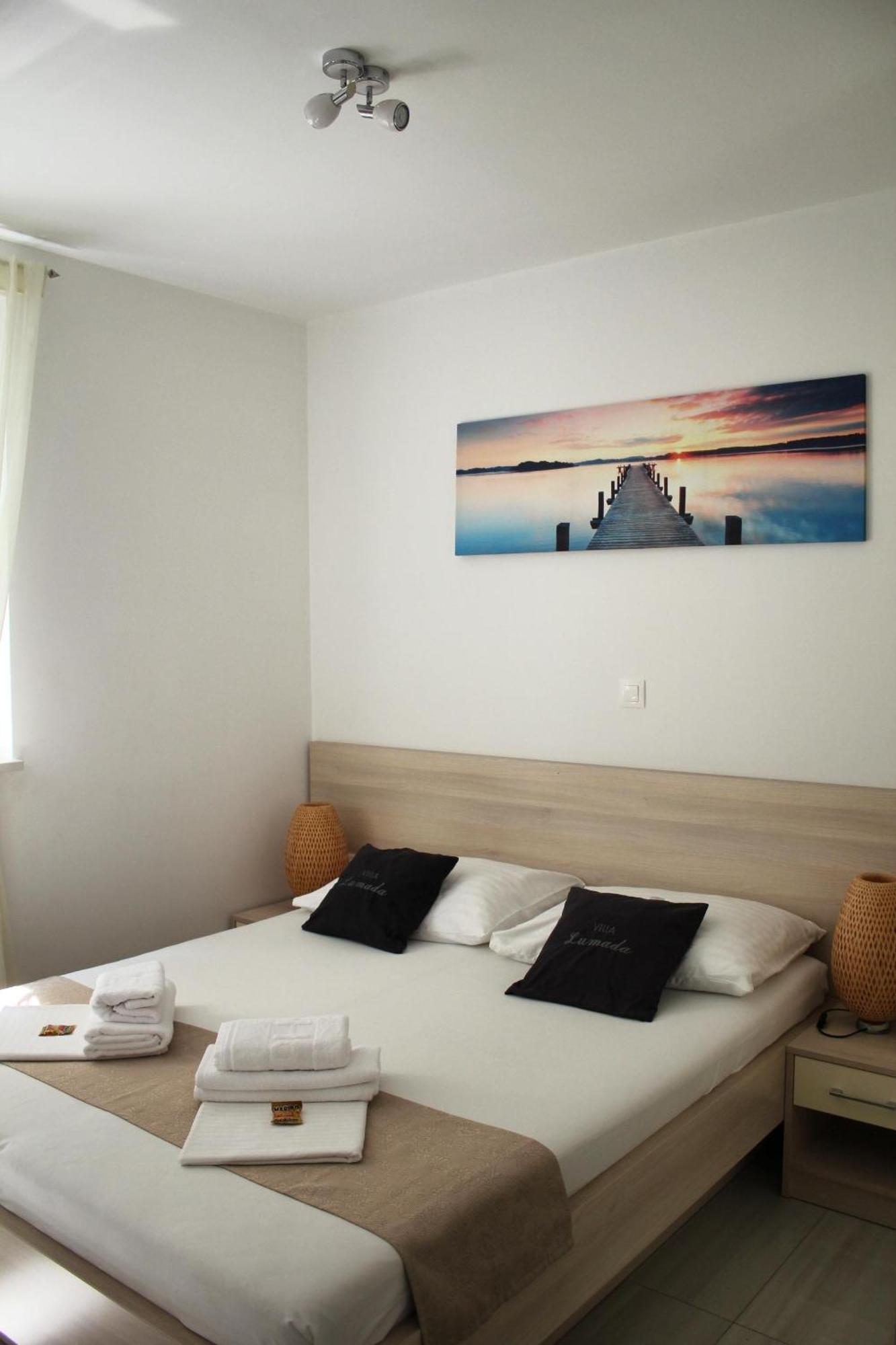 Villa Lumada Pool Apartments Novalja Bagian luar foto